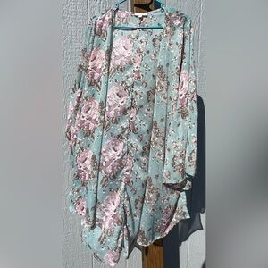 Umgee Kimono‎